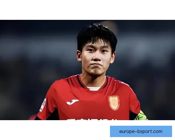 19岁新星向余望荣膺中乙联赛最佳射手展现惊人天赋