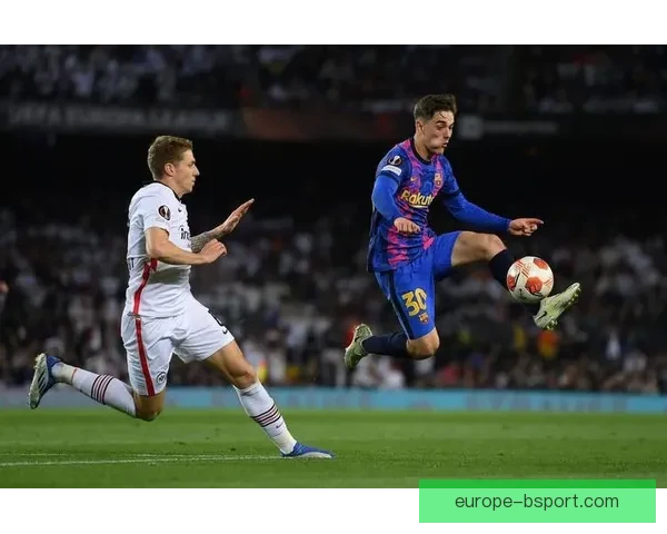 巴萨因违规降级欧联传言被官方辟谣确认无此风险